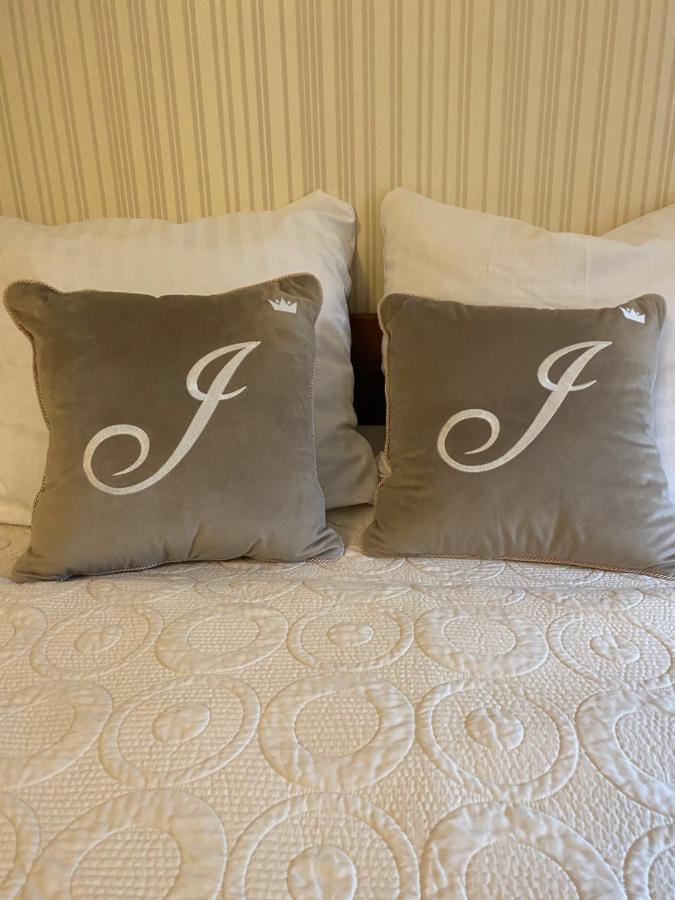 Palac Jablonowo Bed and Breakfast Ujście Esterno foto