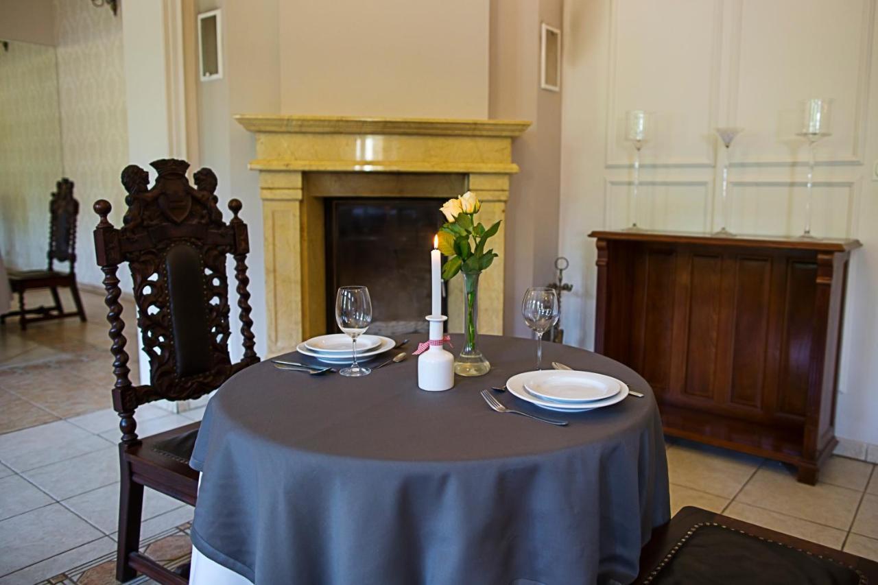 Palac Jablonowo Bed and Breakfast Ujście Esterno foto